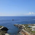 3 Islands View Apartament *